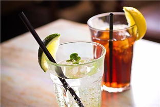 夏季出汗多，腎不好的人應(yīng)遠離這4種飲水方式，尤其警惕酒精飲料