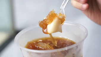 成都美食小分隊的微醺之旅 探尋街頭巷尾的酒精飲料魅力