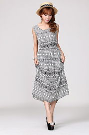 【批發(fā)價(jià)廠家直銷(xiāo)2013夏季韓版女裝長(zhǎng)裙連衣裙子純色潮廠家直批連身裙】- 中國(guó)服裝網(wǎng)